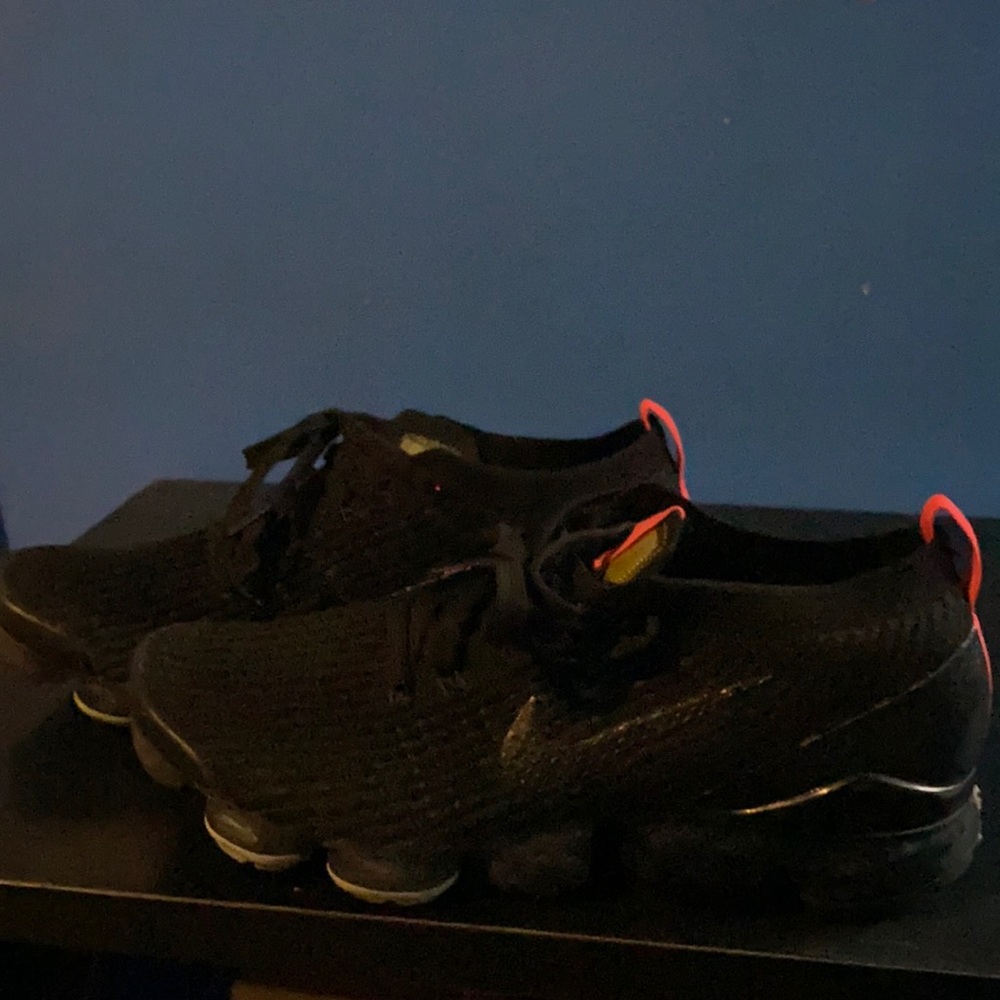 Nike vapor knit sneakers